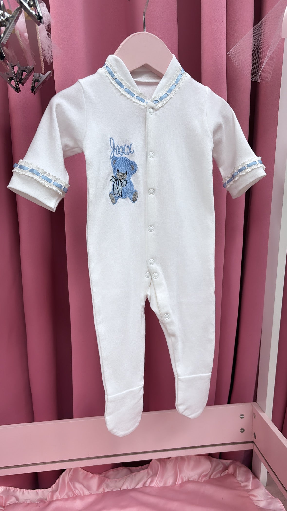 ALREADY PERSONALISED 'JAXX' BEAR & RIBBON TRIM PERSONALISED BABY GROW 0-3 MONTHS (IMMEDIATE DISPATCH)