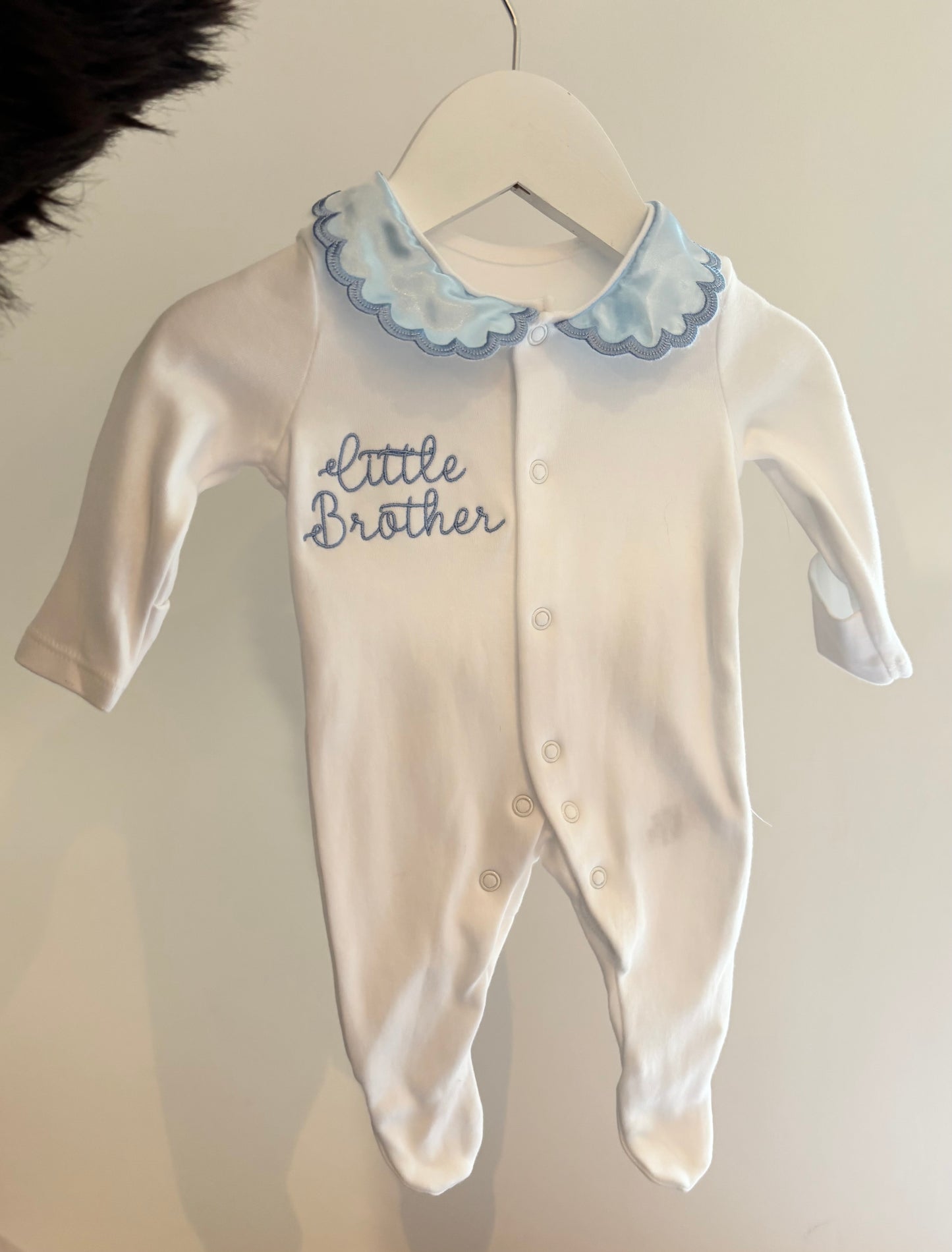 LITTLE SISTER/BROTHER SATIN COLLARED EMBROIDERED BABY GROW (10-20 WORKING DAYS)