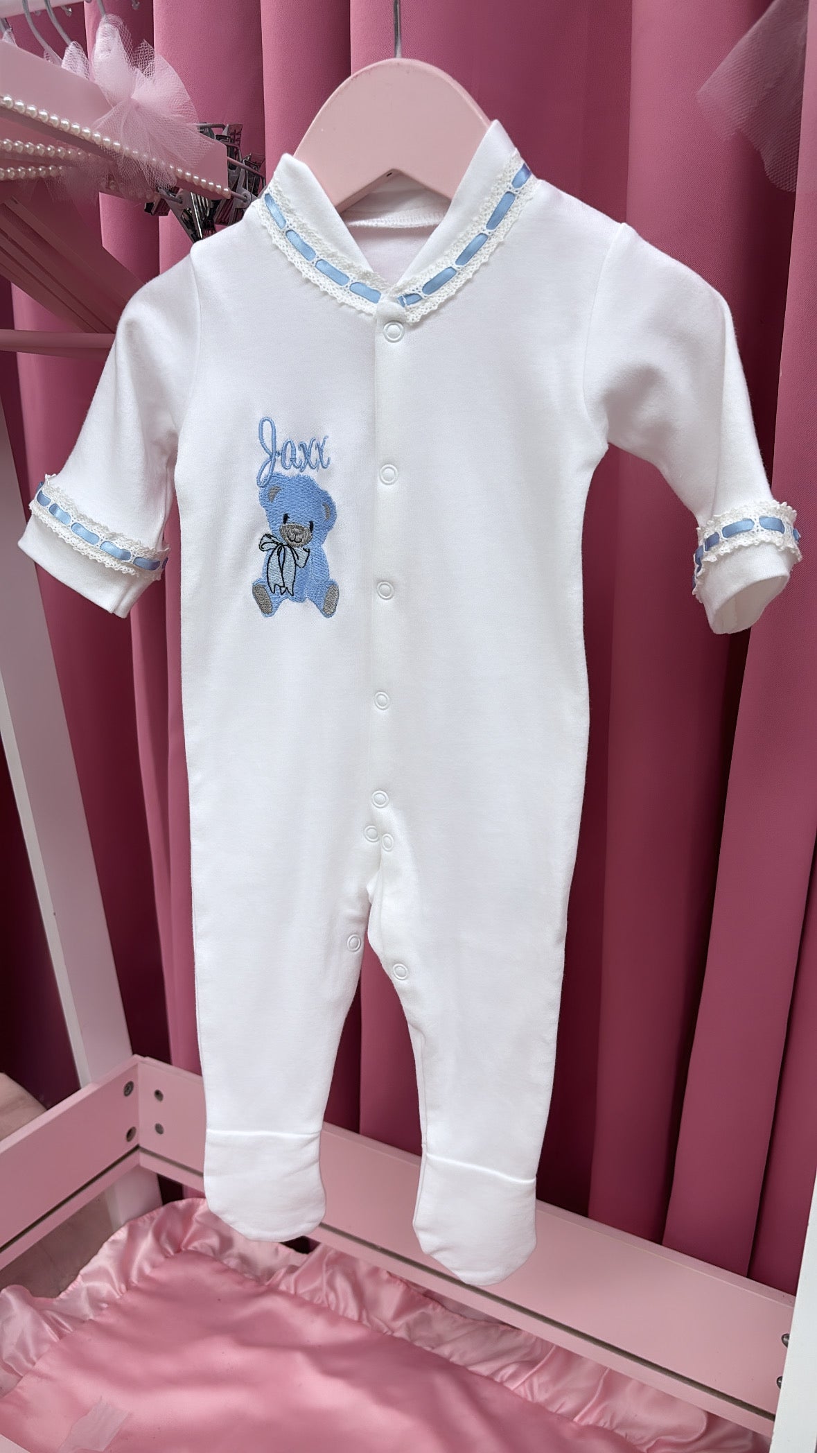 ALREADY PERSONALISED 'JAXX' BEAR & RIBBON TRIM PERSONALISED BABY GROW 0-3 MONTHS (IMMEDIATE DISPATCH)