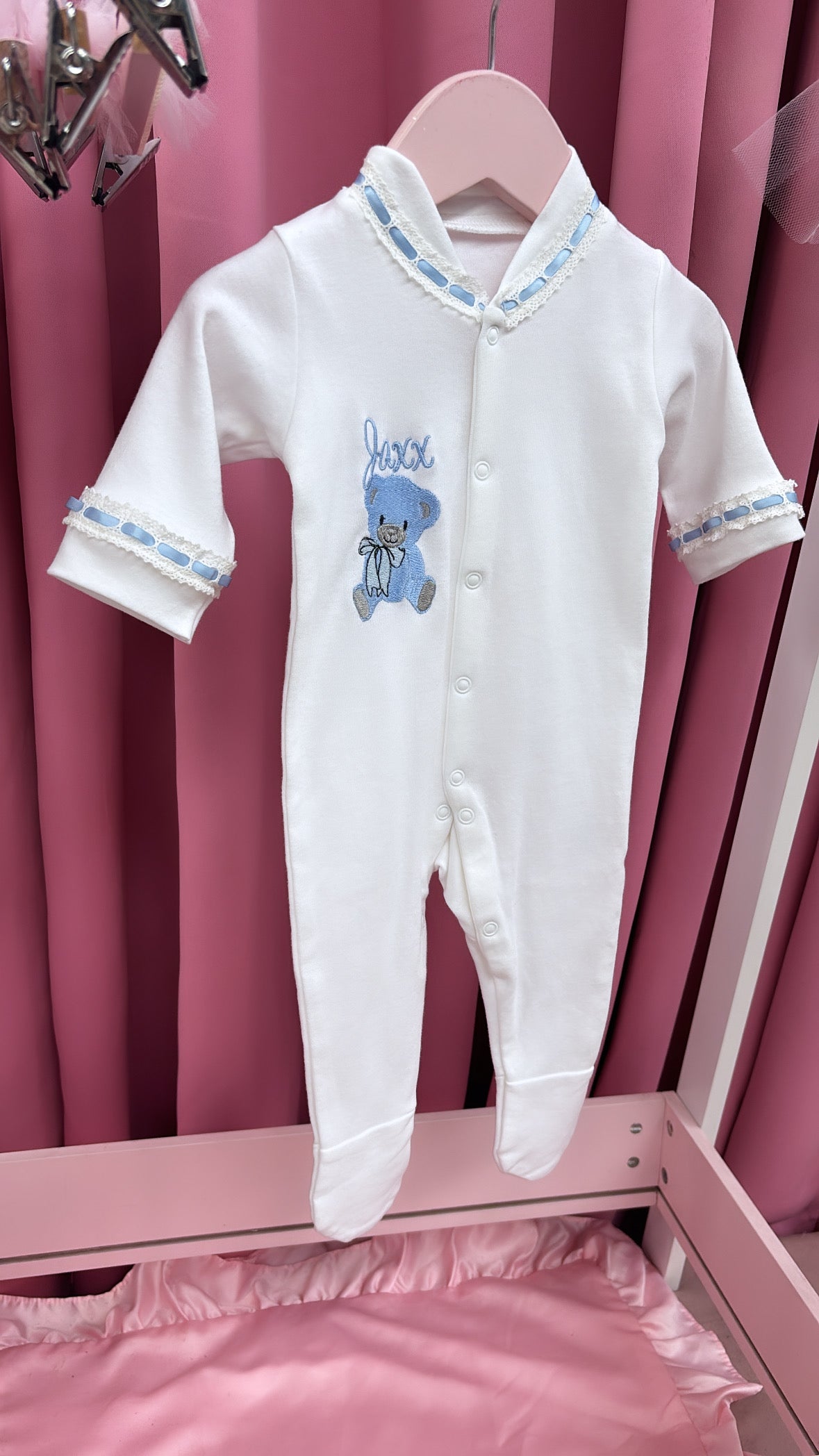 ALREADY PERSONALISED 'JAXX' BEAR & RIBBON TRIM PERSONALISED BABY GROW 0-3 MONTHS (IMMEDIATE DISPATCH)
