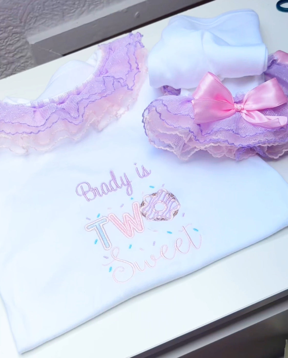 ‘TWO SWEET’ WHITE PERSONALISED PYJAMAS 2-4 WEEKS