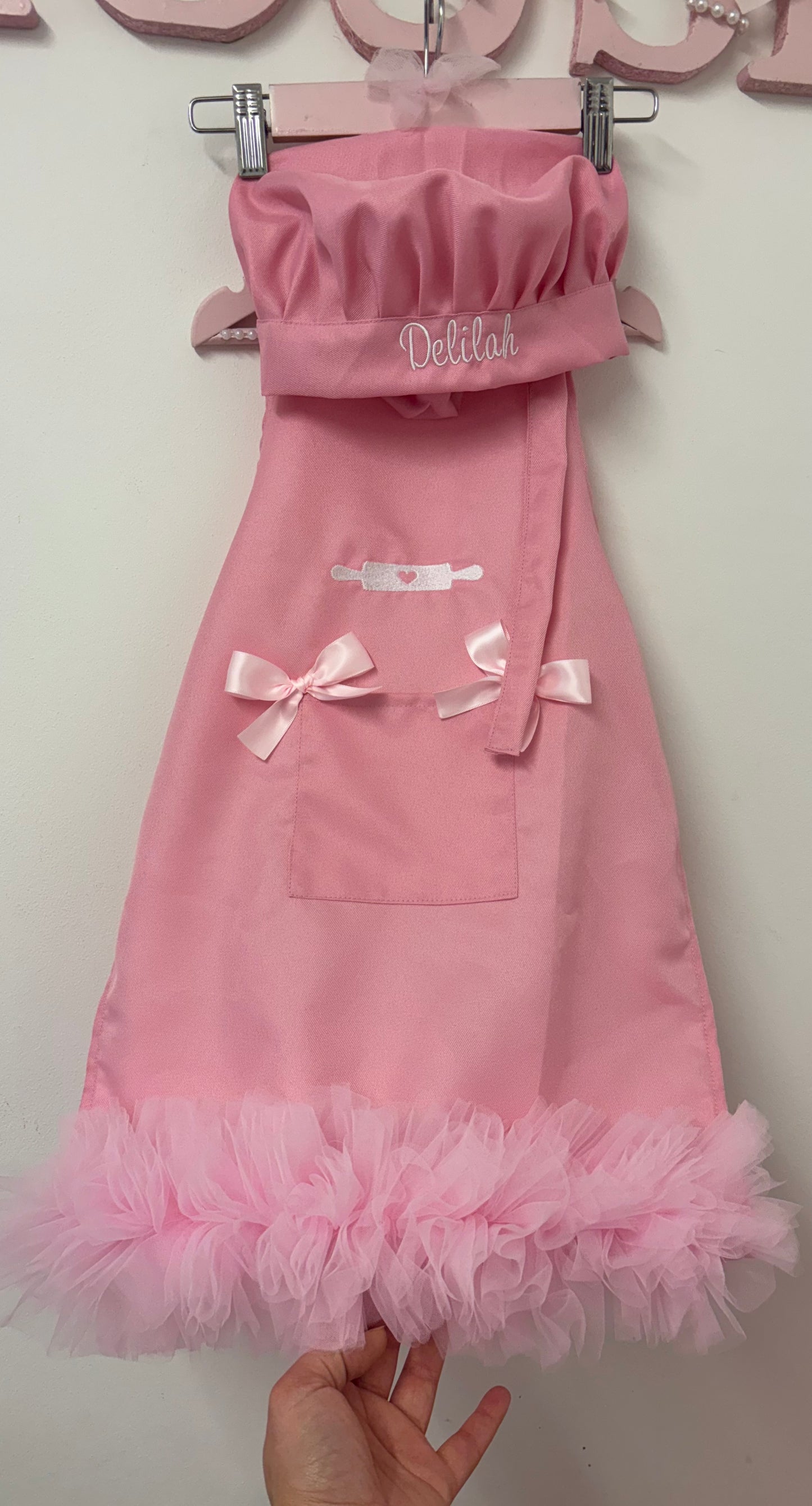 CHILDREN'S PERSONALISED CHEF HAT & APRON 2-4 weeks