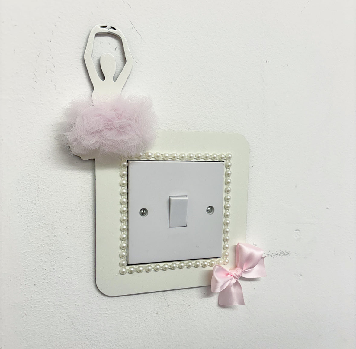 BALLERINA LIGHT SWITCH SURROUND 2-4 WEEKS