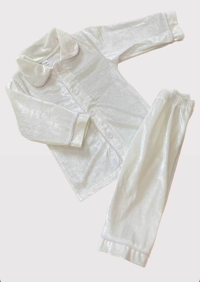 MENS/BOYS WHITE CHRISTMAS VELVET PERSONALISED PYJAMAS (10-20 WORKING DAYS)