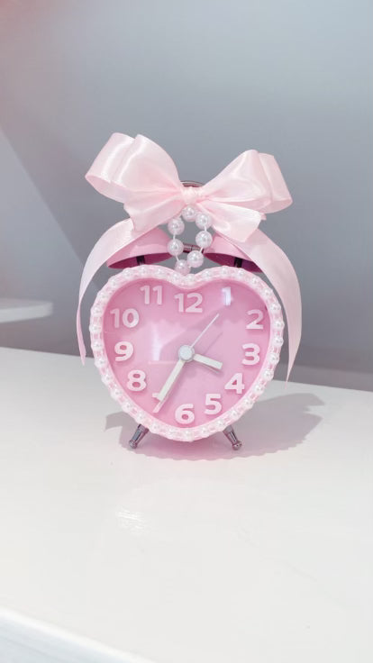 PINK HEART ALARM CLOCK 2-4 WEEKS