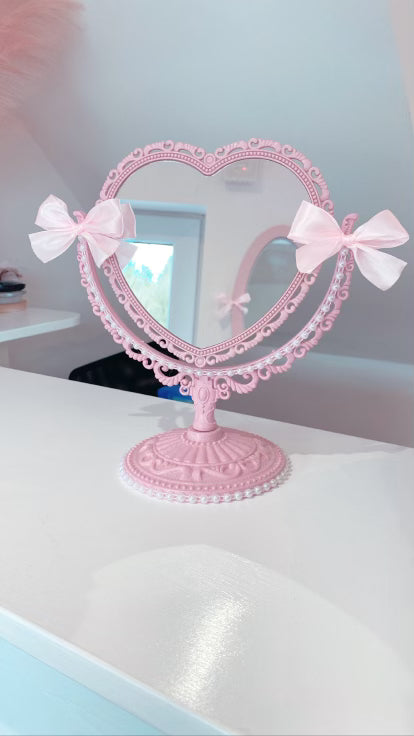 PINK HEART MIRROR 2-4 WEEKS