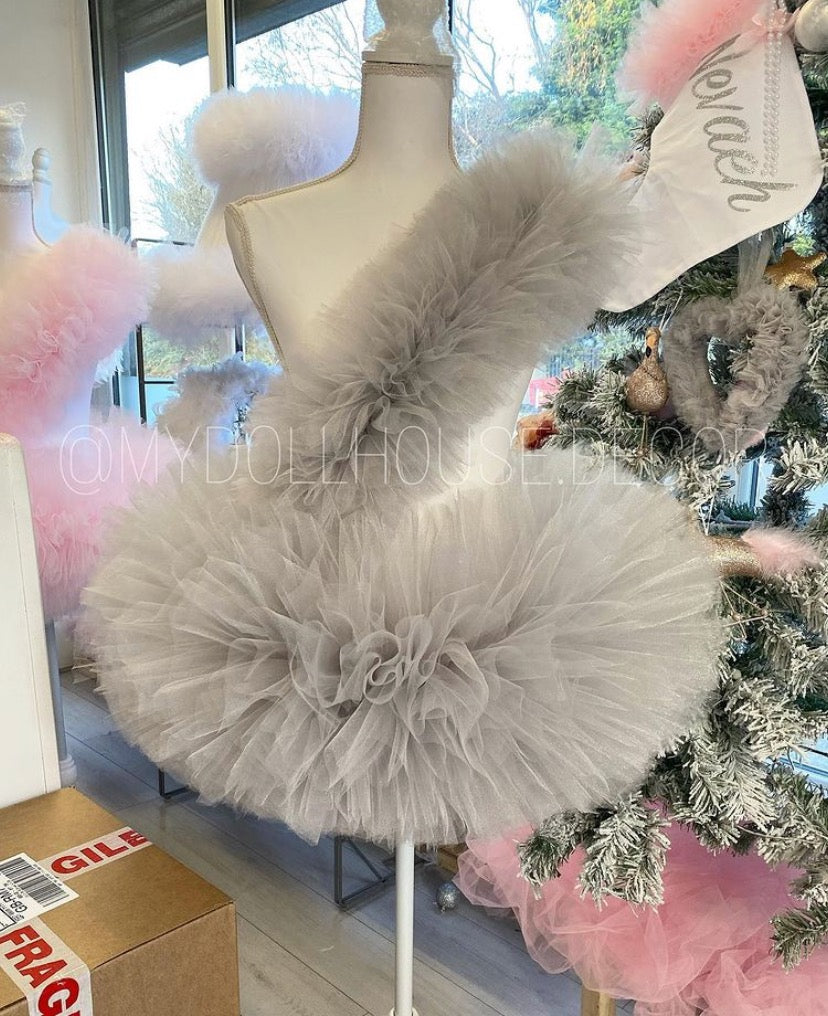 TUTU MANNEQUIN 2-4 WEEKS