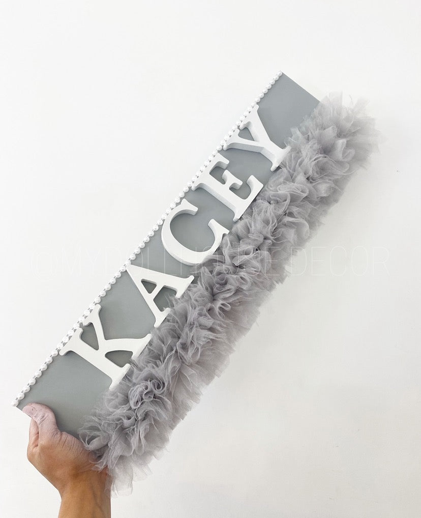 GREY LARGE TUTU PLAQUE 2-4 WEEKS