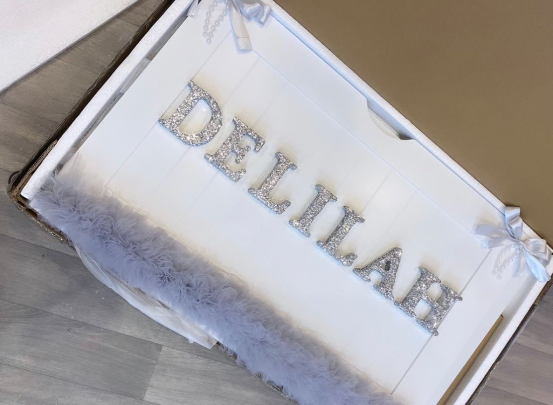 White large toy box 2-4 WEEKS