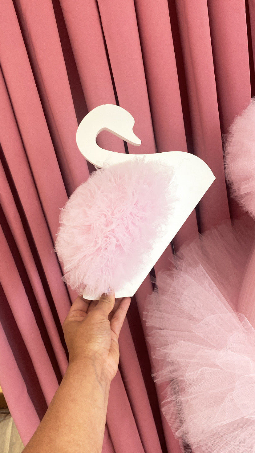 Swan Ornament 20 CM 2-4 WEEKS