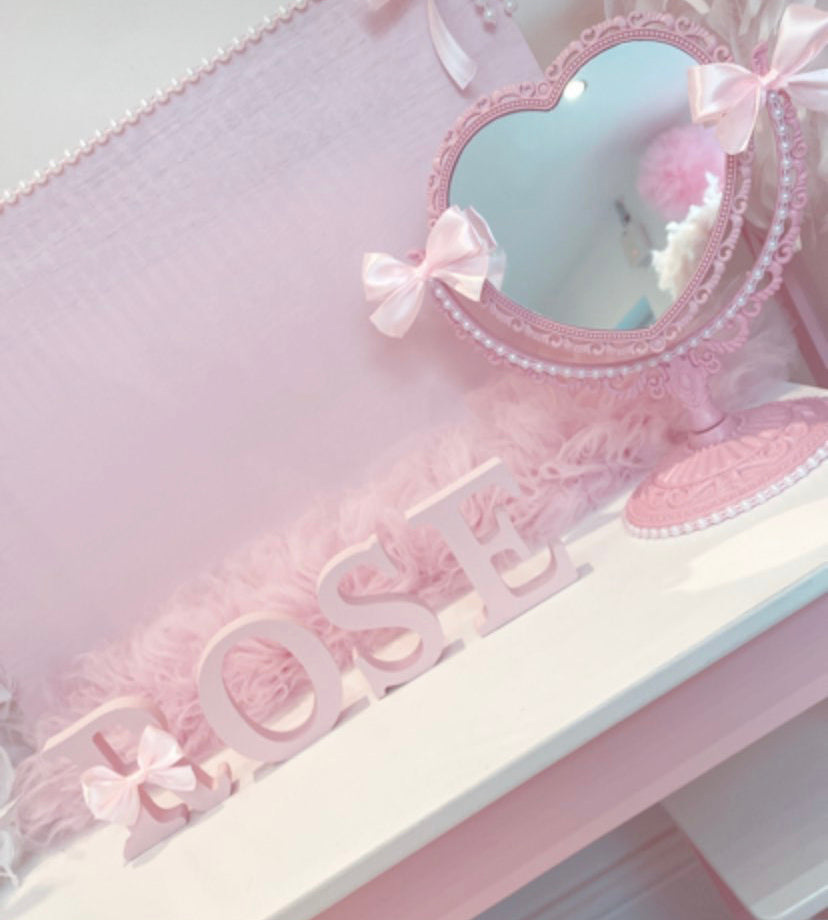 PINK Free Standing Decorative Letter 2-4 WEEKS