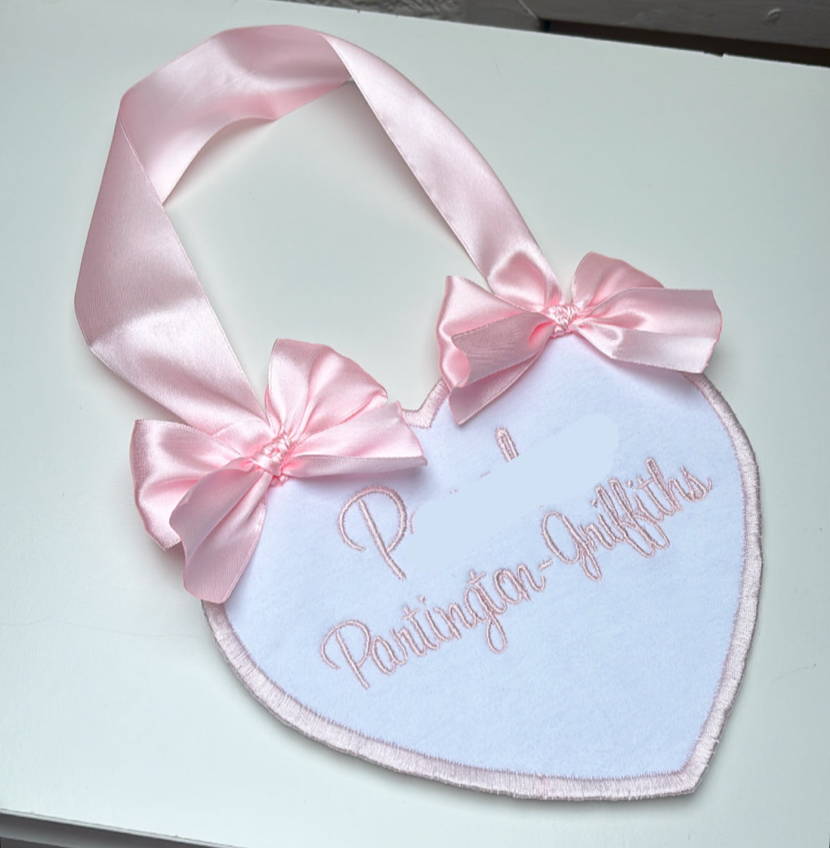 HEART BABY NAME ANNOUNCEMENT HANGING EMBROIDERED SIGN 10/20 WORKING DAYS