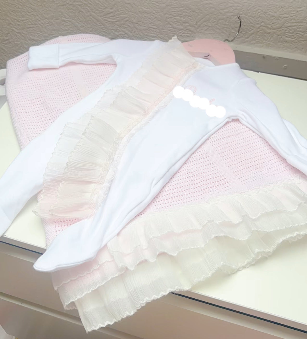 PERSONALISED FRILL BABY GROW AND CELLULAR BLANKET (10-20 WORKING DAYS)