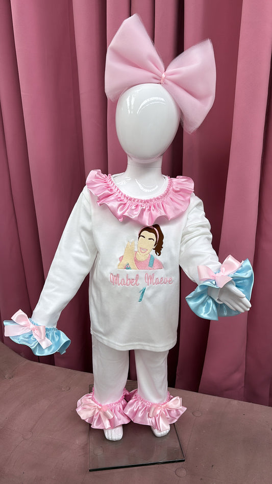 WHITE PINK & BLUE MS RACHEL PERSONALISED PYJAMAS 2-4 WEEKS