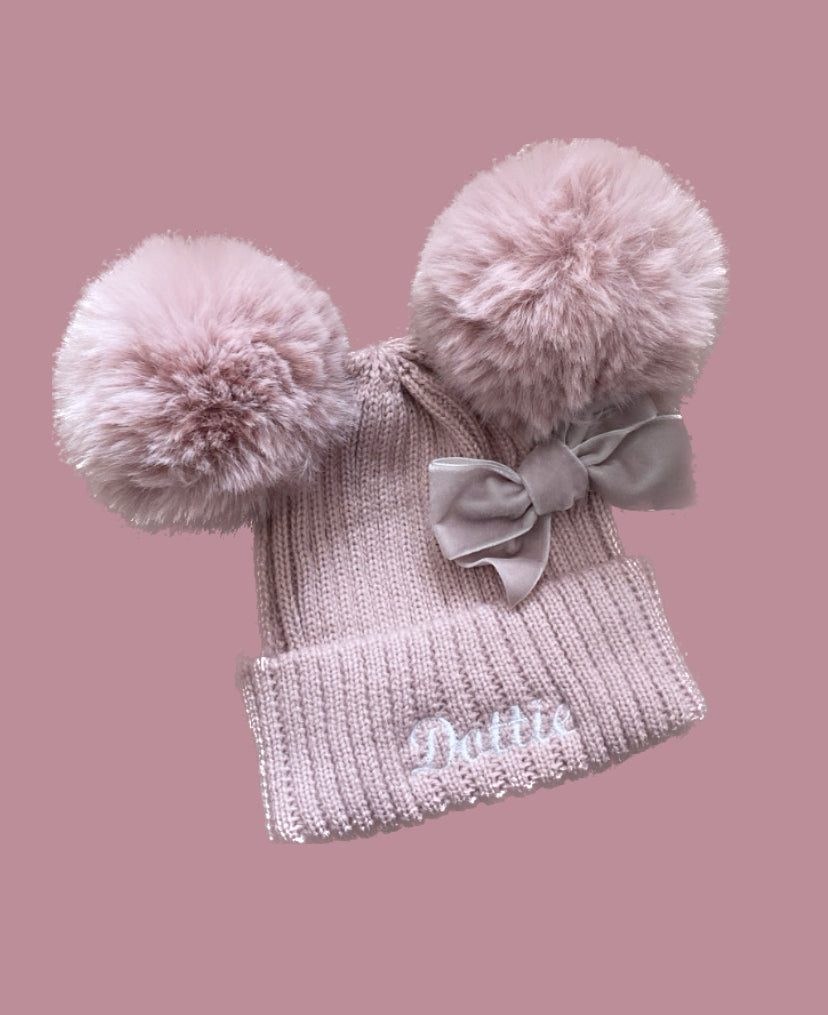 PERSONALISED BOW AND POM POM HAT 2-4 WEEKS