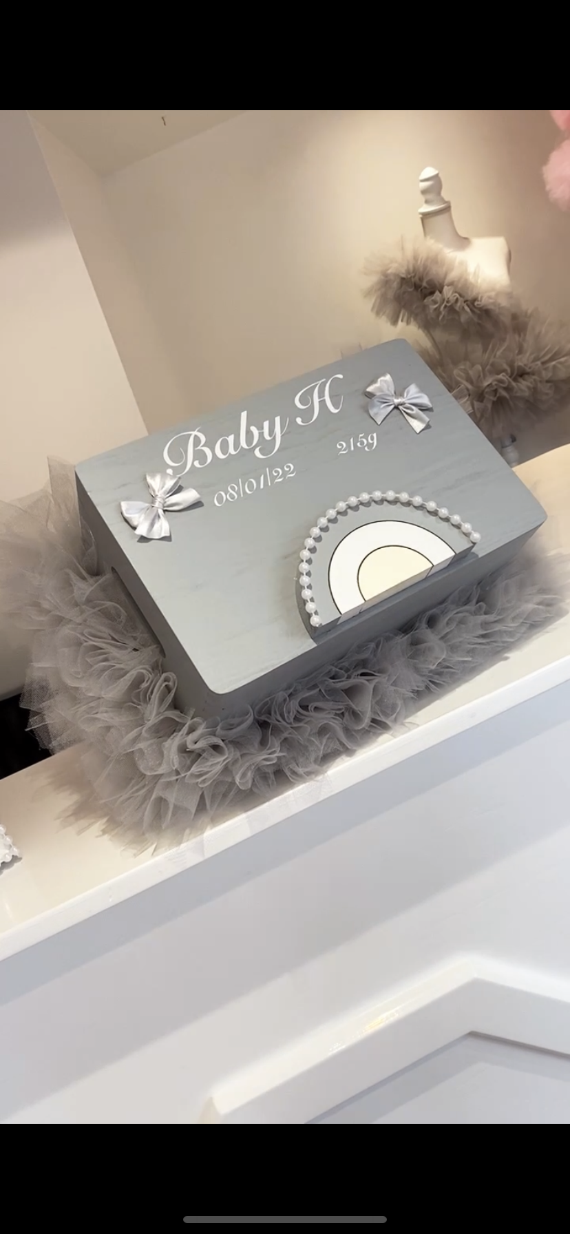RAINBOW BABY KEEPSAKE BOX 2-4 WEEKS
