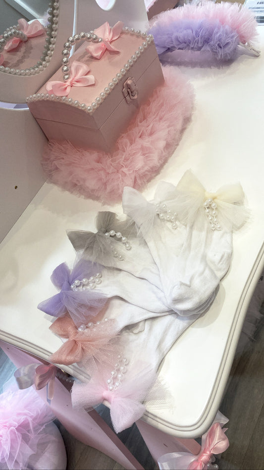 WHITE TUTU BOW SOCKS 1-2 WEEKS